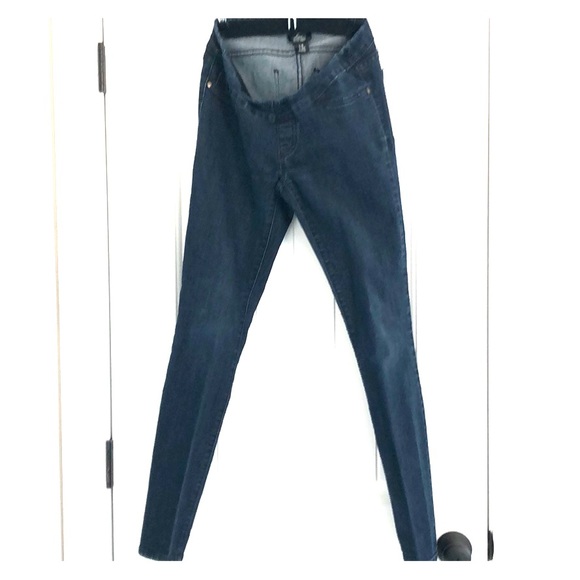 Skinny Maternity Jeans - Picture 1 of 4